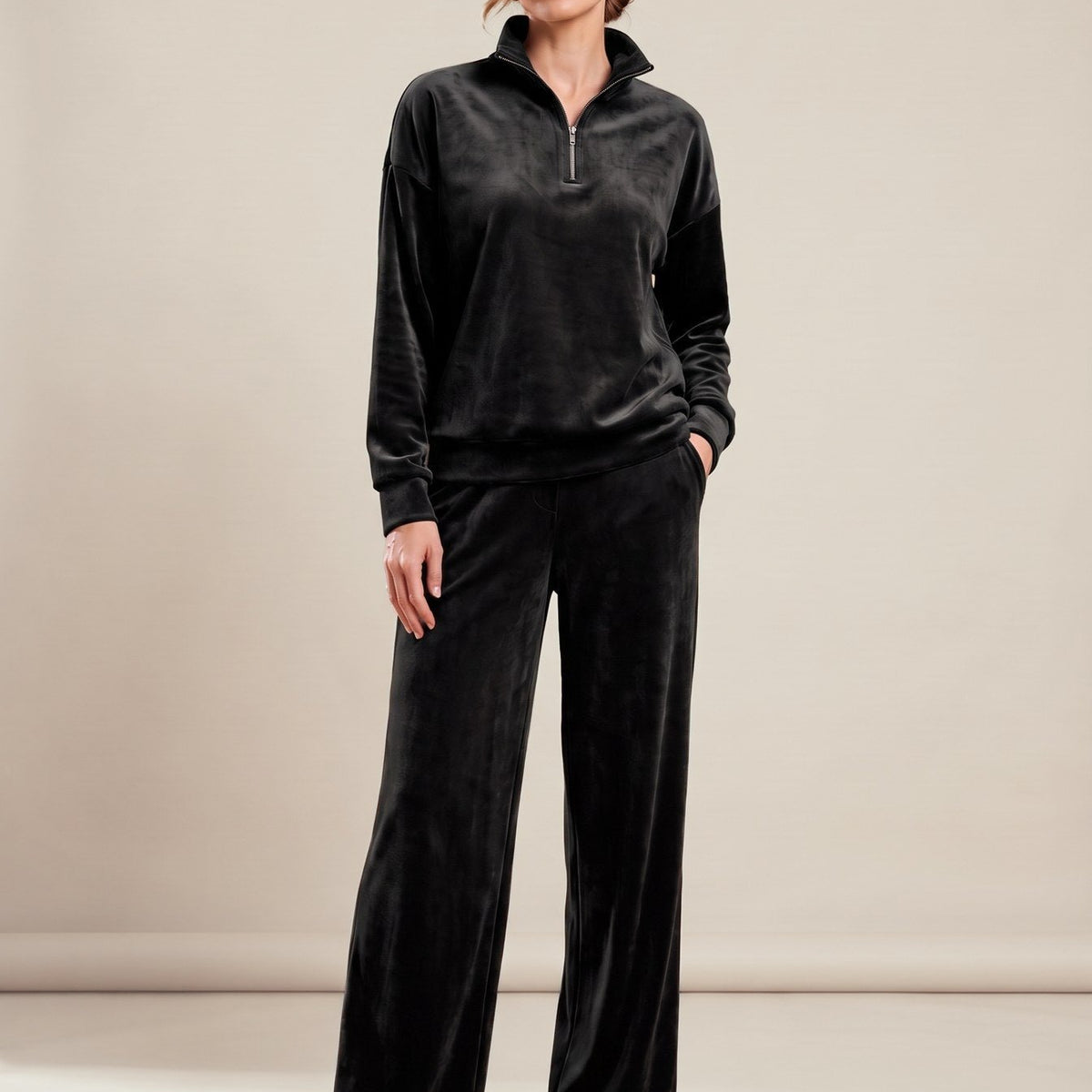 Micheline Set in black