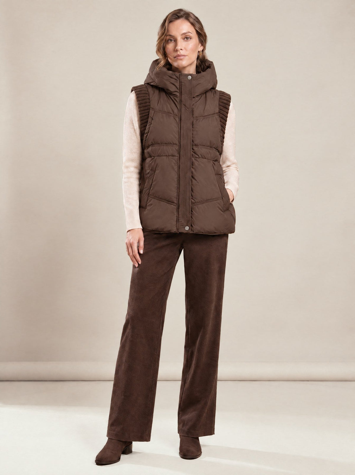 Berthe Gilet in brown
