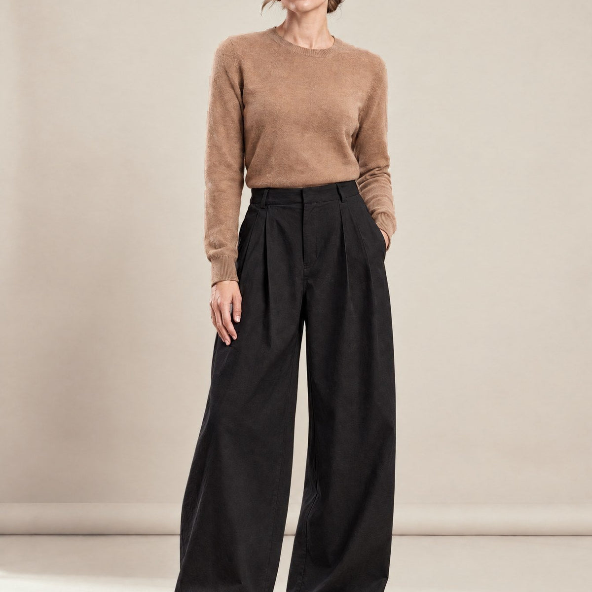 Geneviève Trousers in black
