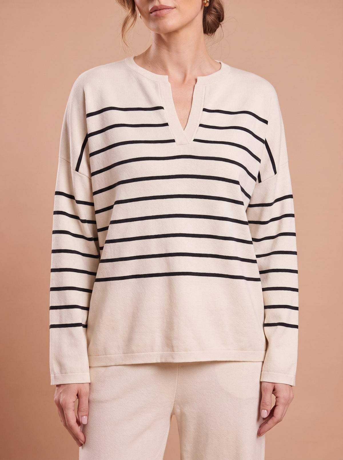 Ensemble Aurélie détail de l'encolure et des rayures