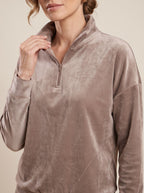 Micheline Set, detail of the velvet zip collar