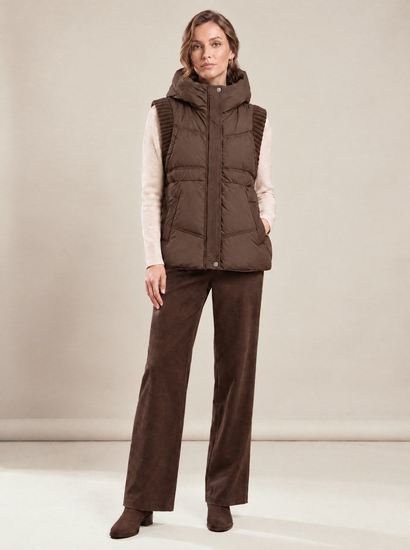 Berthe Gilet in brown