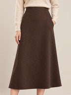 Café Skirt, detail of the waist and drape
