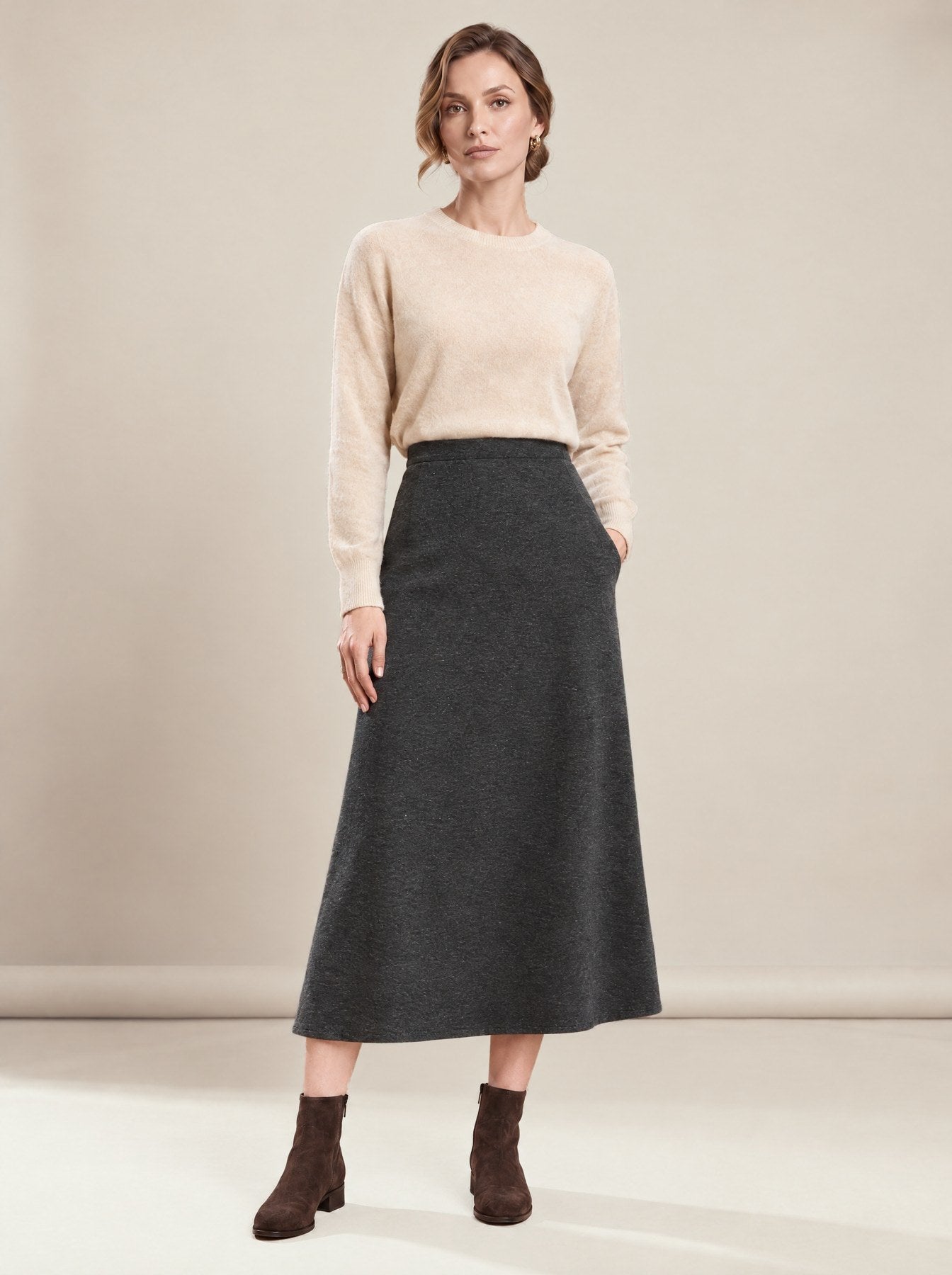 Café Skirt in dark grey