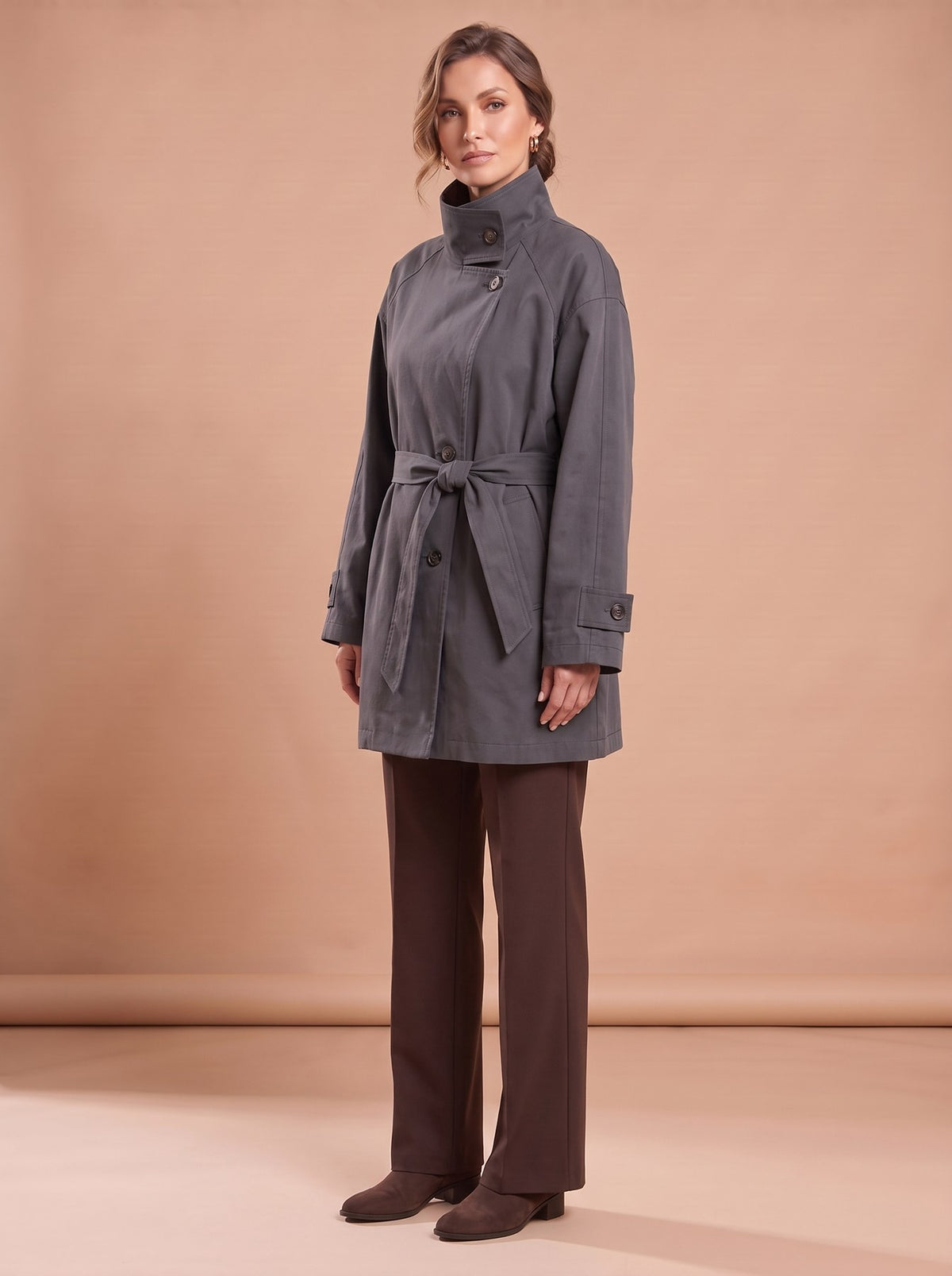 Manteau Mi-Long Gris vu de trois-quarts