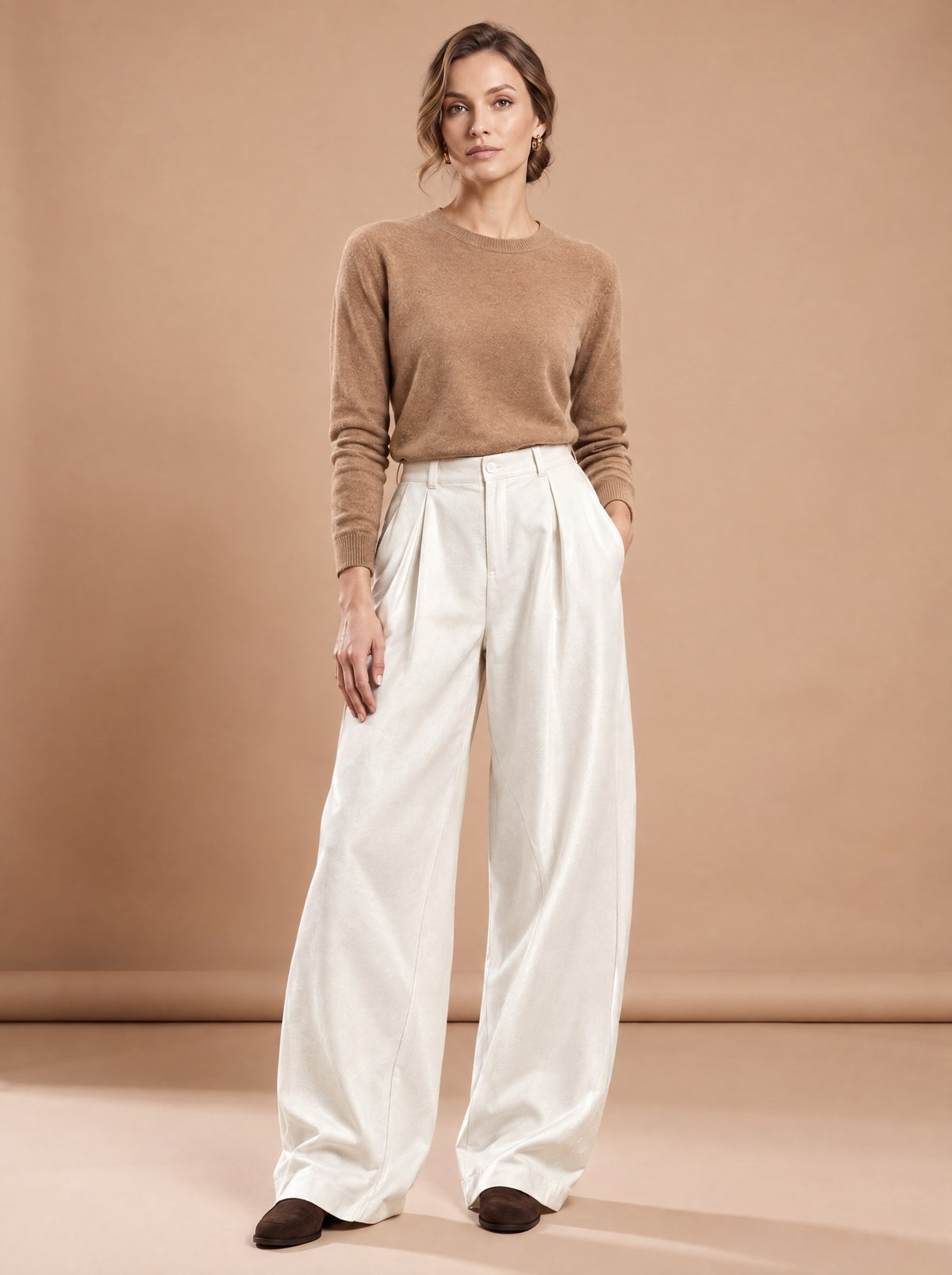 Pantalon Large Beige porté