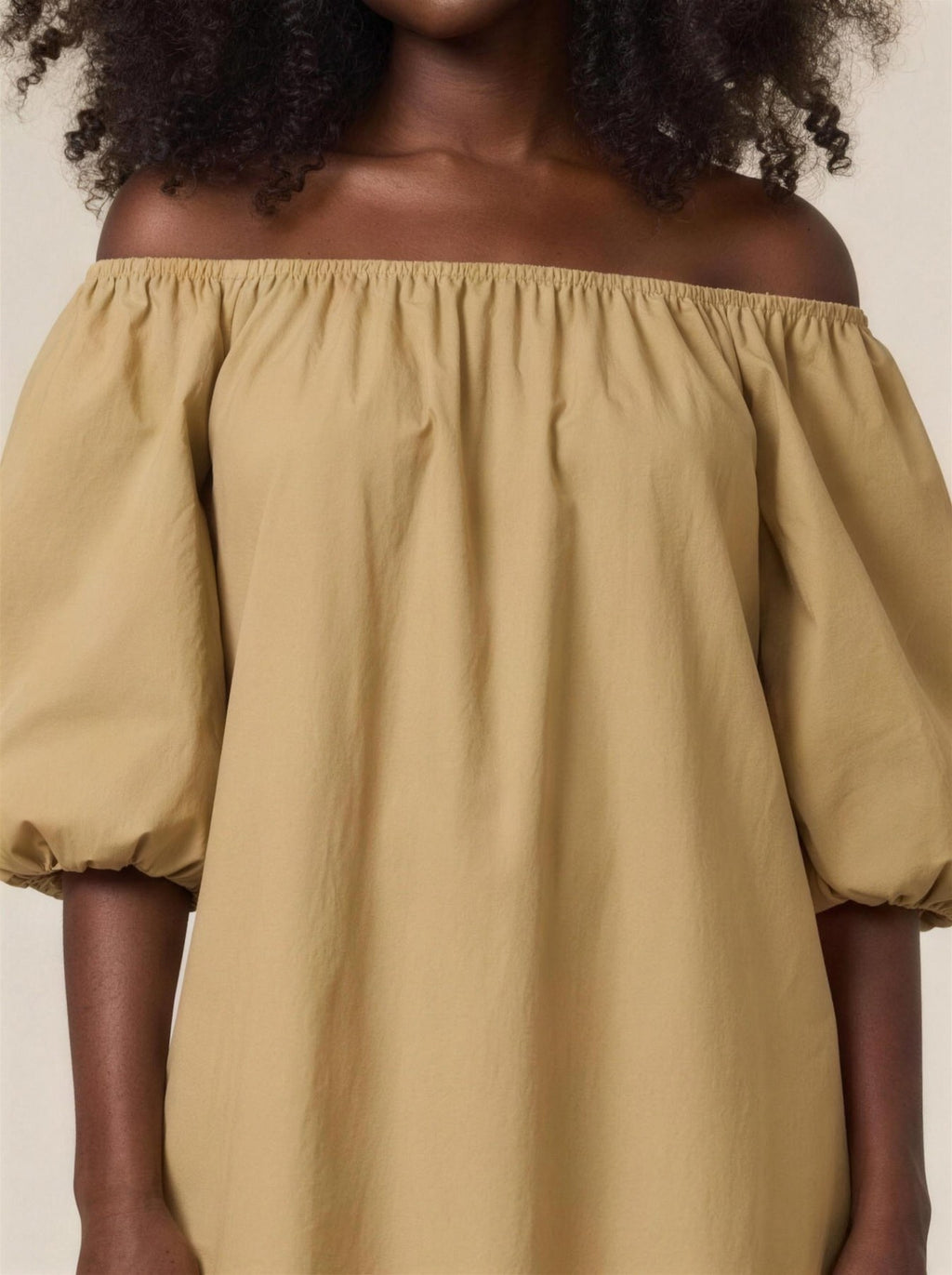 Robe Faustine détail du haut de la robe