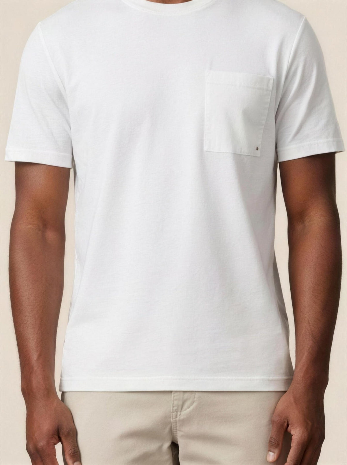 T-shirt Clément détail de l'encolure