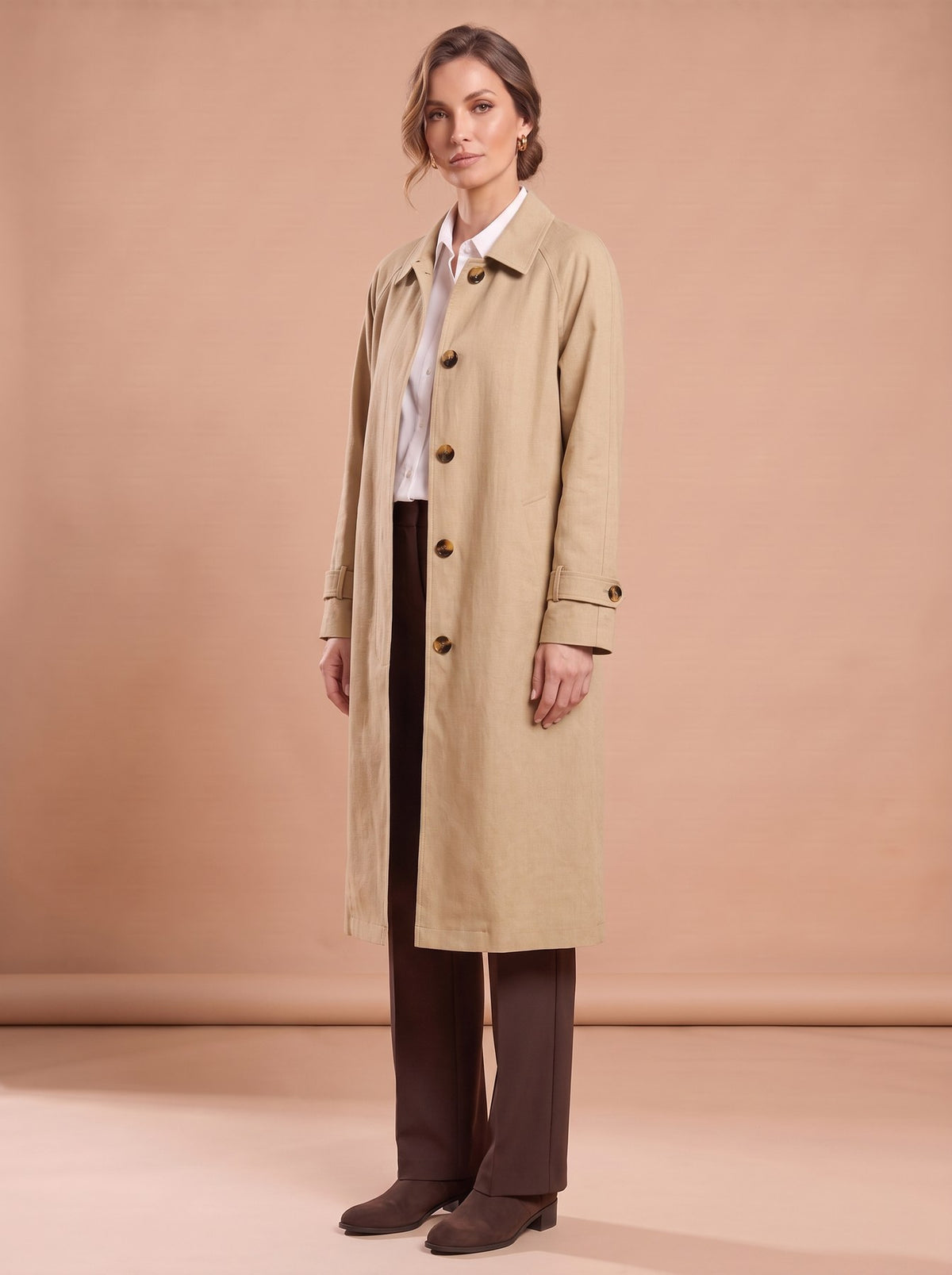 Trench Lin Brun vu de trois-quarts